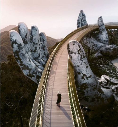 Vietnam, Golden Bridge